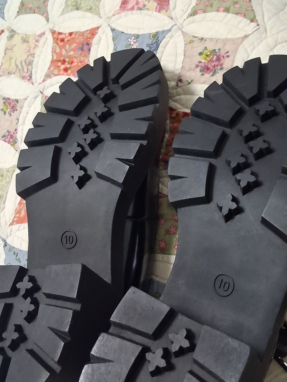 Sold On E...Madden Girl New Black Platform Shoes - Picture 7 of 9